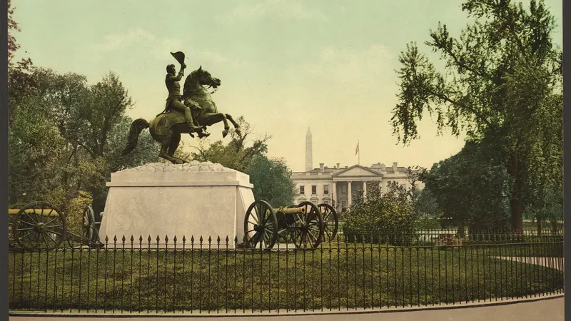 Washington. Jackson Monument and White House