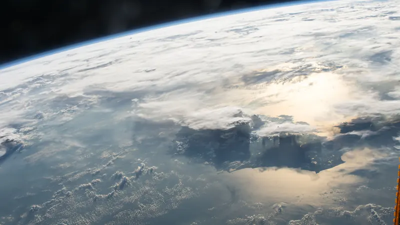 iss048e046434 by NASA JSC
