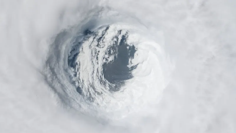 iss057e023128 by NASA JSC